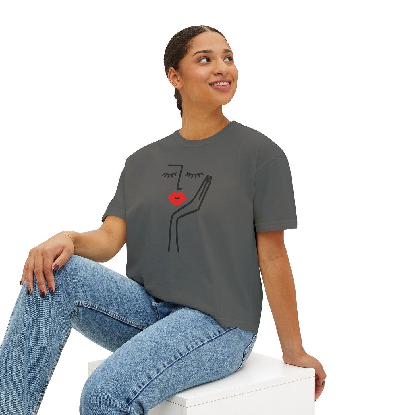 Women's Boxy Tee with Abstract Face Design - Casual Summer Top, Graphic Tee, Artsy Shirt, Gift for Her, Fashion Statement