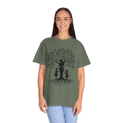 Nature-Inspired T-Shirt with Mom and Kids Design - Mother's day Gift - Birthday Gift