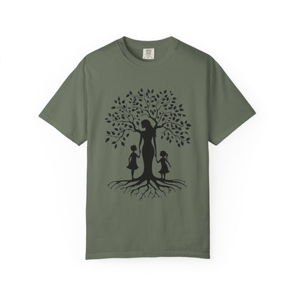 Nature-Inspired T-Shirt with Mom and Kids Design - Mother's day Gift - Birthday Gift