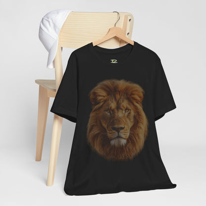 Unisex Lion Portrait Tee - Majestic King of the Jungle T-shirt
