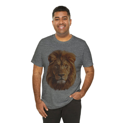 Unisex Lion Portrait Tee - Majestic King of the Jungle T-shirt