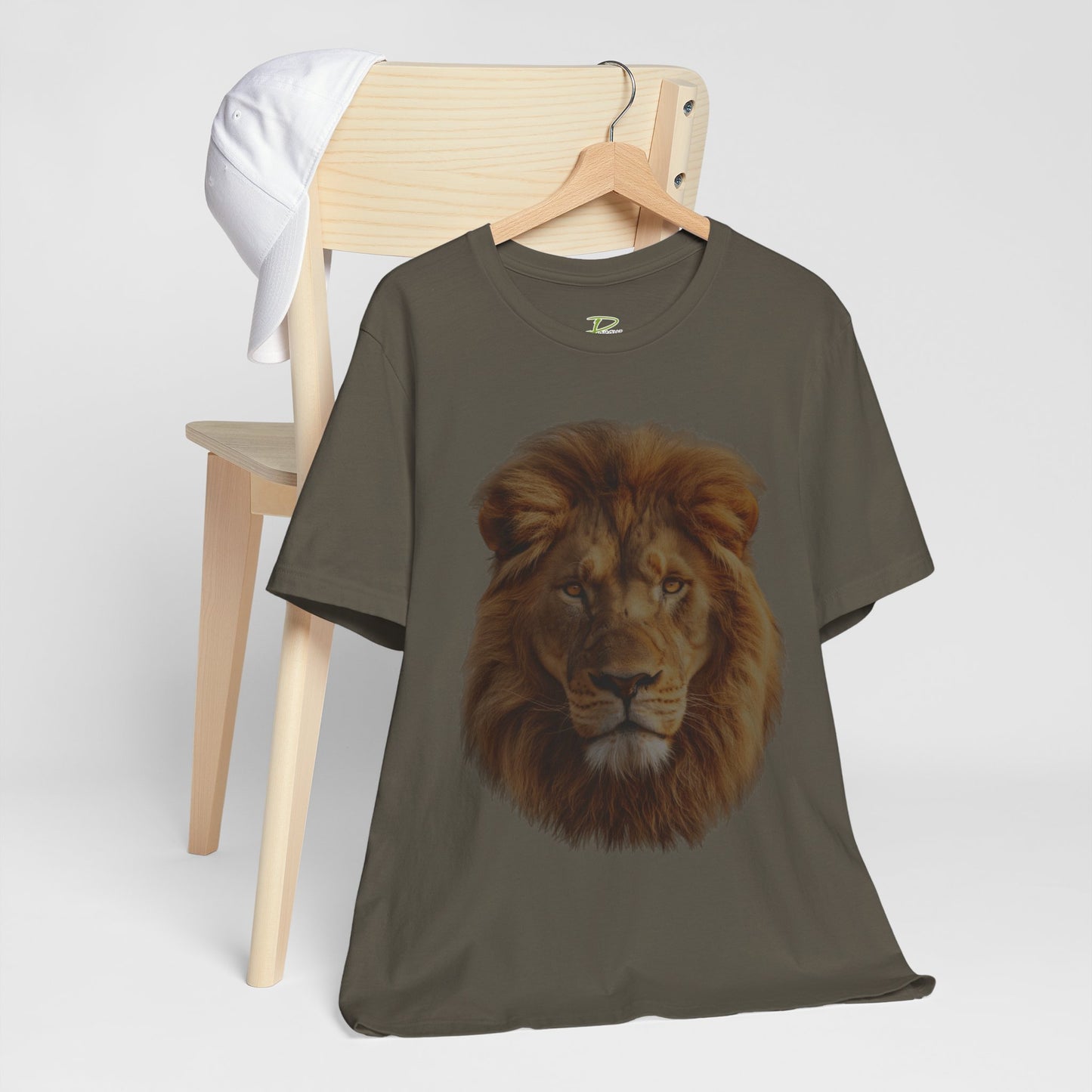 Unisex Lion Portrait Tee - Majestic King of the Jungle T-shirt