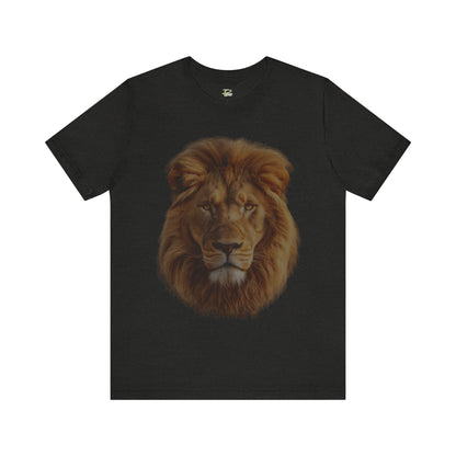 Unisex Lion Portrait Tee - Majestic King of the Jungle T-shirt