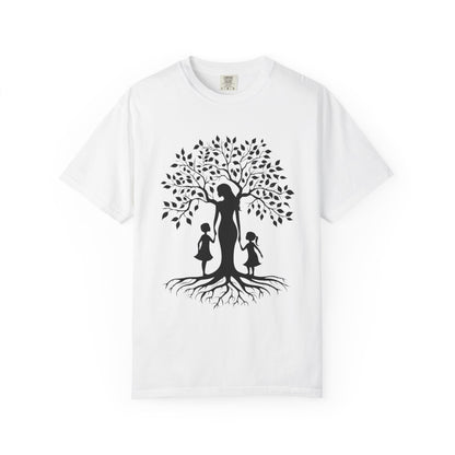 Nature-Inspired T-Shirt with Mom and Kids Design - Mother's day Gift - Birthday Gift