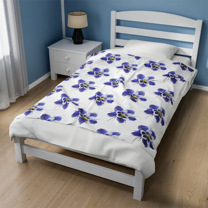 Velveteen Plush Blanket with Colorful Aquilegias Flower Design