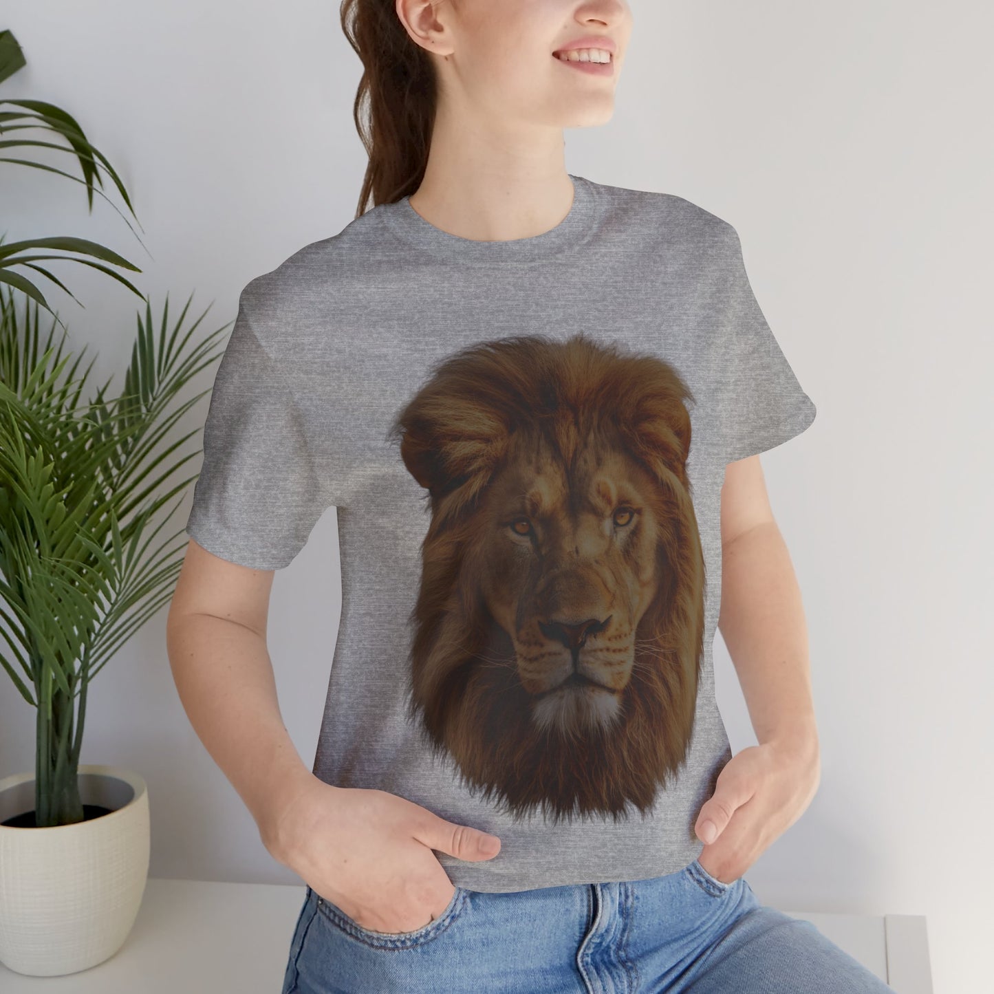 Unisex Lion Portrait Tee - Majestic King of the Jungle T-shirt
