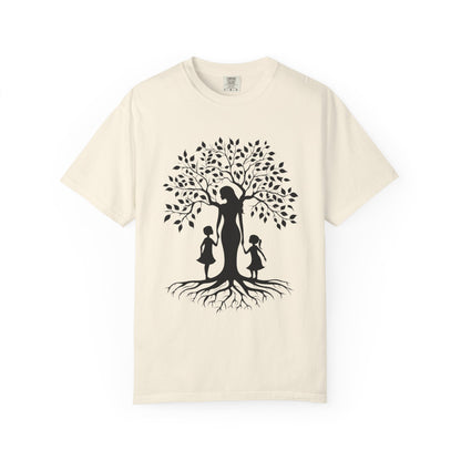Nature-Inspired T-Shirt with Mom and Kids Design - Mother's day Gift - Birthday Gift