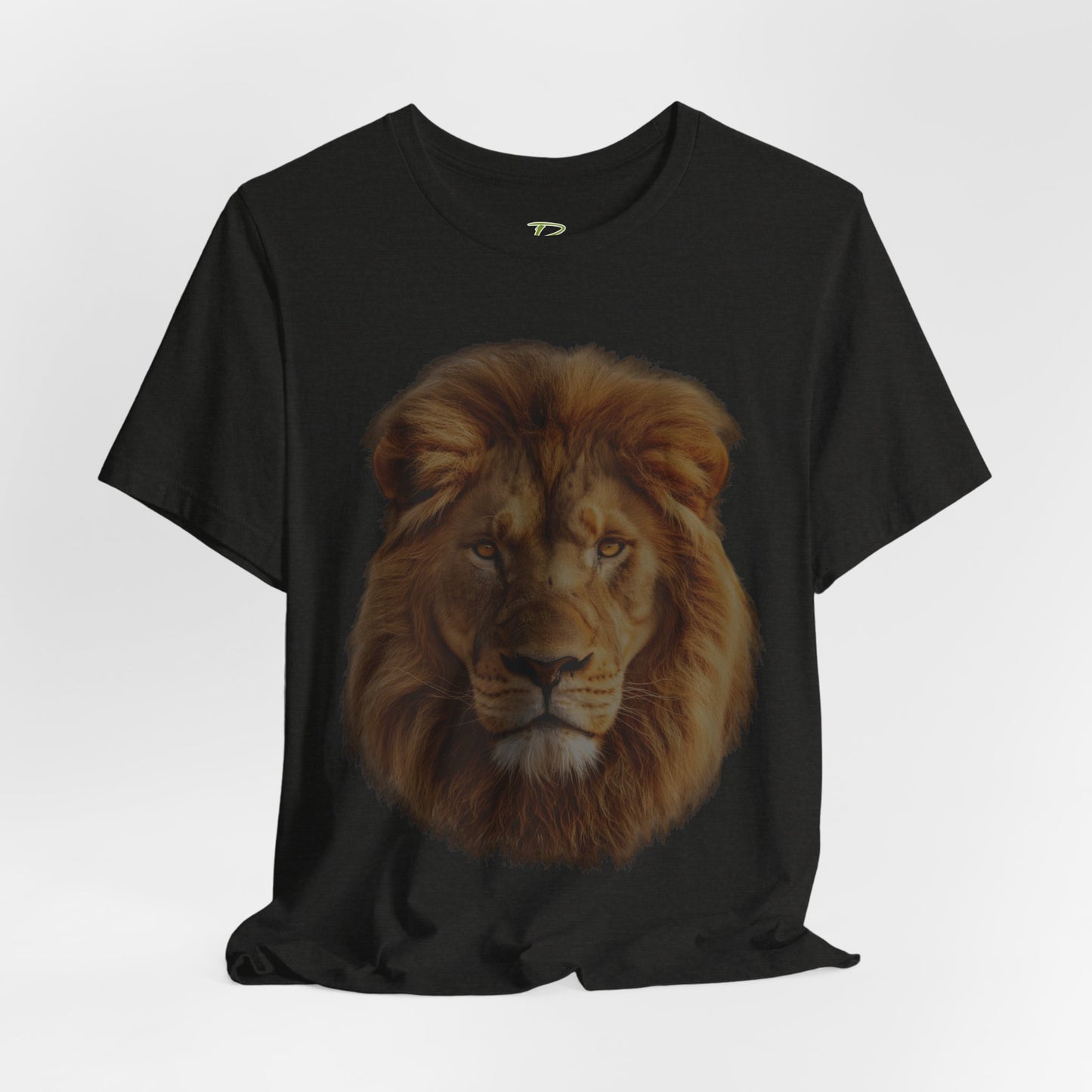 Unisex Lion Portrait Tee - Majestic King of the Jungle T-shirt