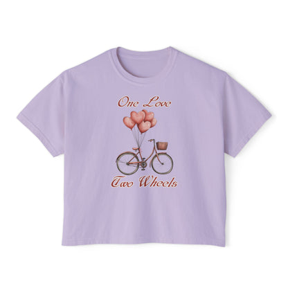 Vintage Bike Boxy Tee - Valentine's Day Women's Boxy Tee with Heart Balloons Graphic