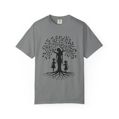 Nature-Inspired T-Shirt with Mom and Kids Design - Mother's day Gift - Birthday Gift
