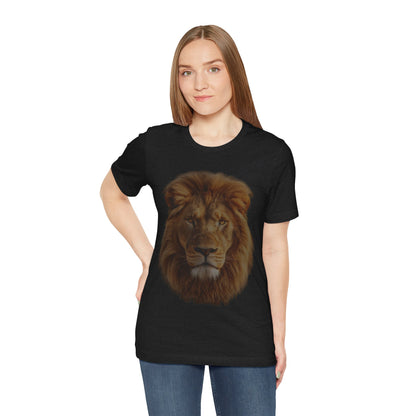 Unisex Lion Portrait Tee - Majestic King of the Jungle T-shirt
