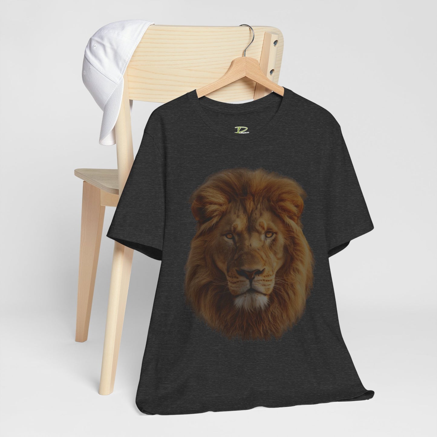 Unisex Lion Portrait Tee - Majestic King of the Jungle T-shirt