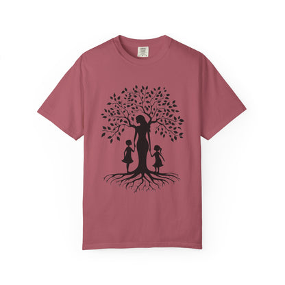 Nature-Inspired T-Shirt with Mom and Kids Design - Mother's day Gift - Birthday Gift