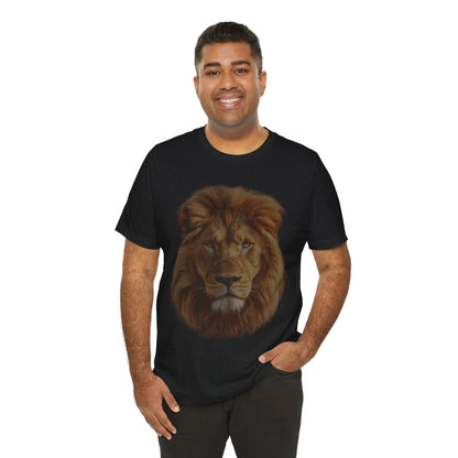 Unisex Lion Portrait Tee - Majestic King of the Jungle T-shirt