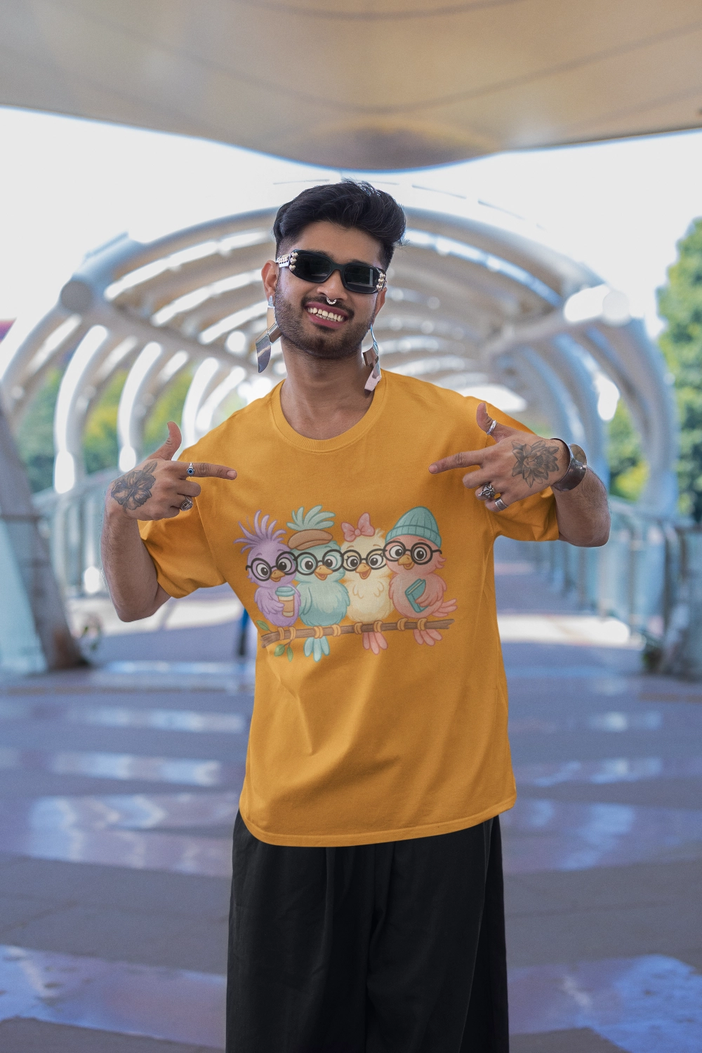 Cute Bird Friends Short Sleeve T-shirt - Perfect Gift for Animal Lovers - Lightweight Fabric Tee